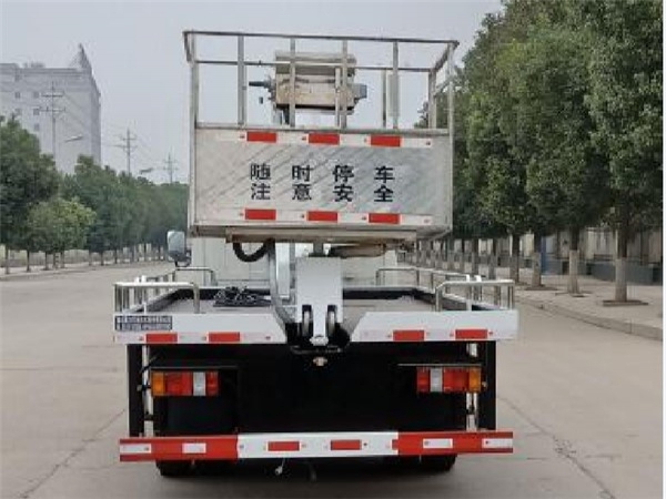 國六江鈴18米伸縮臂高(gāo)空作業車