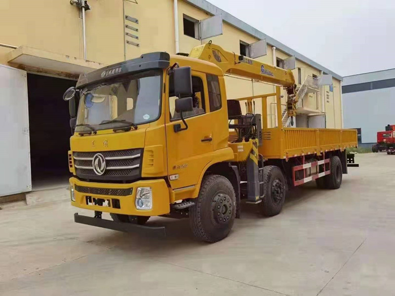 國六東風前四後四随車吊新品上市